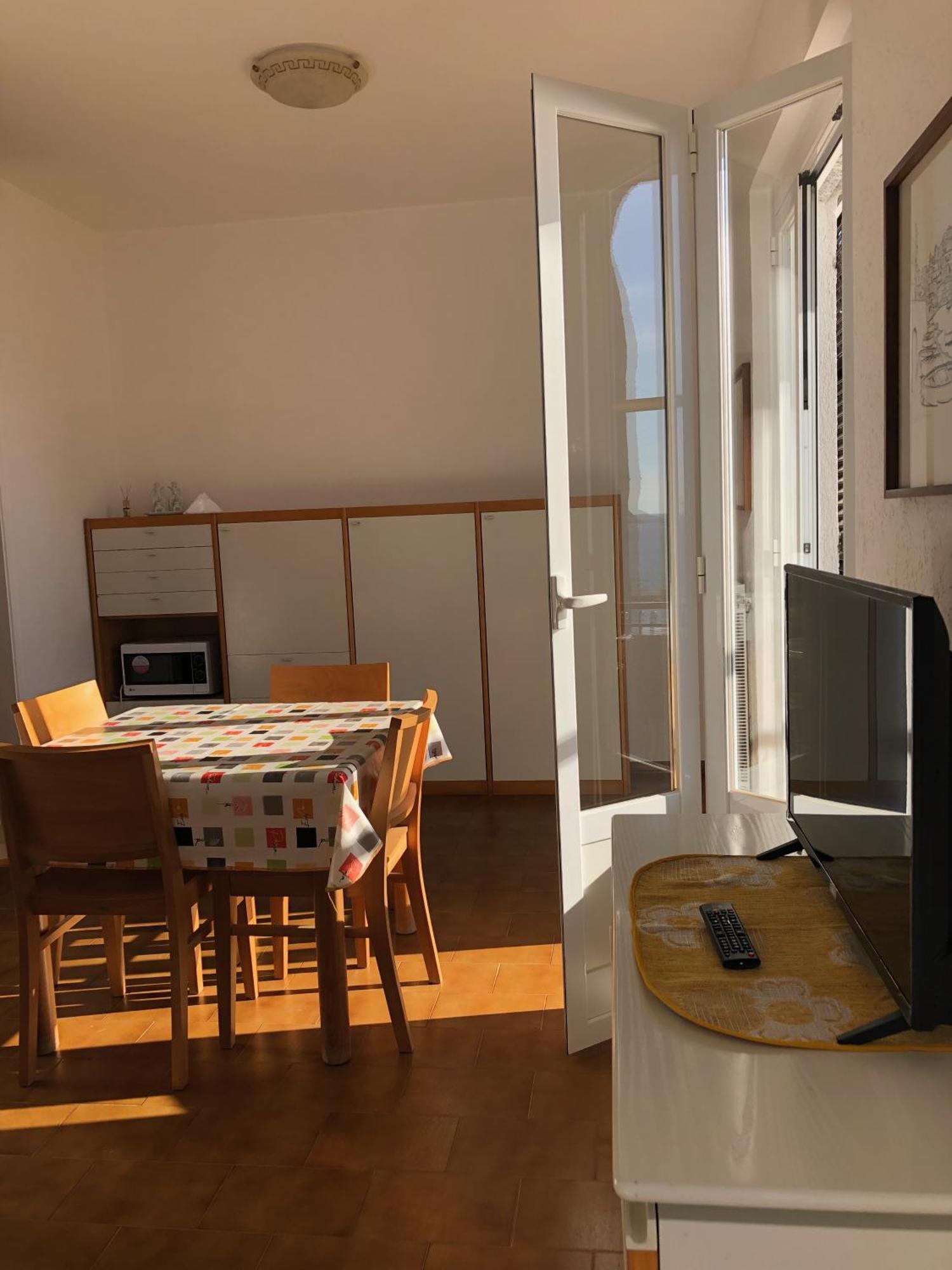 Appartamenti La Pineta Marina dʼMarina dʼAndora Habitación foto