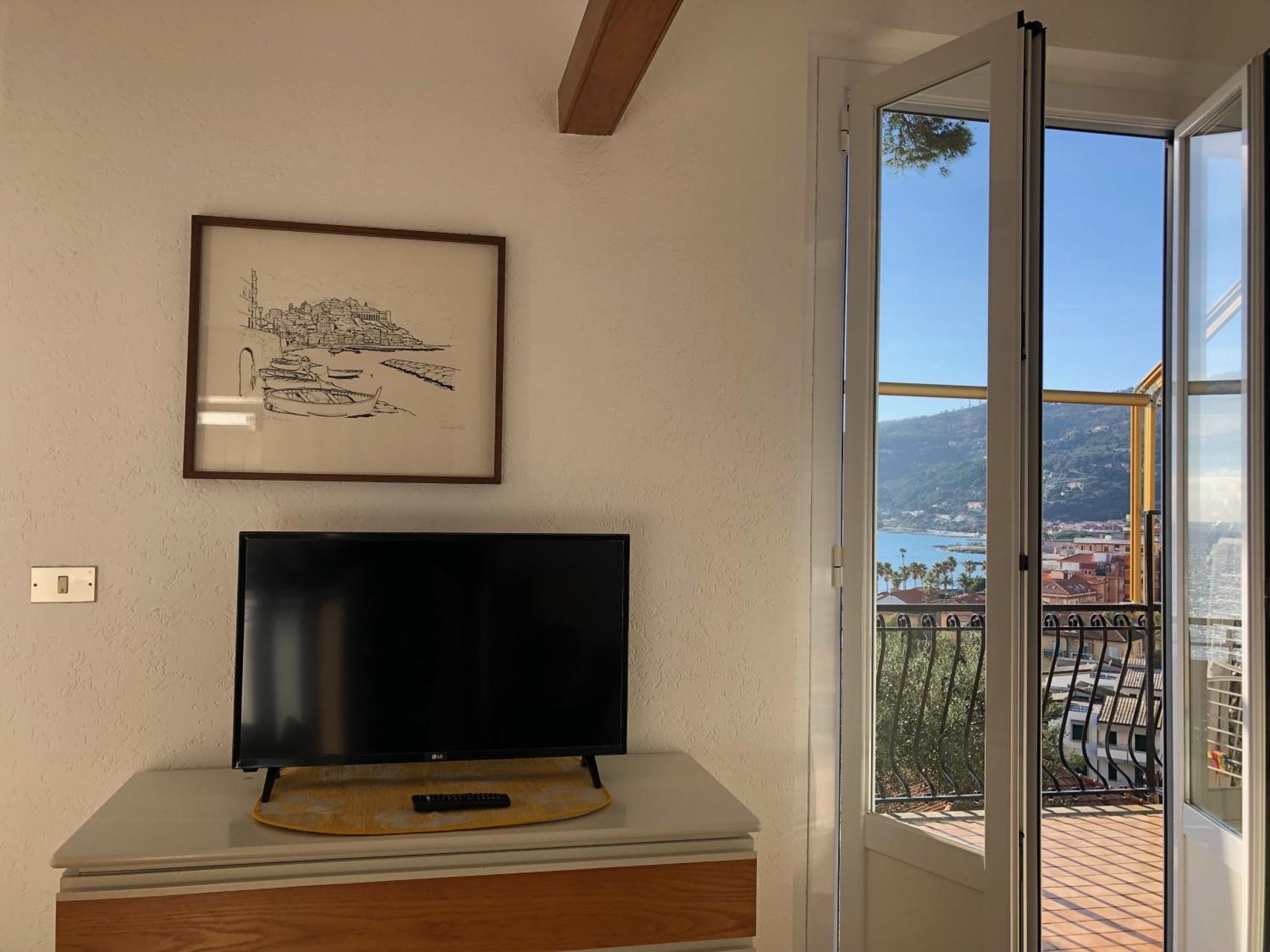 Appartamenti La Pineta Marina dʼMarina dʼAndora Habitación foto