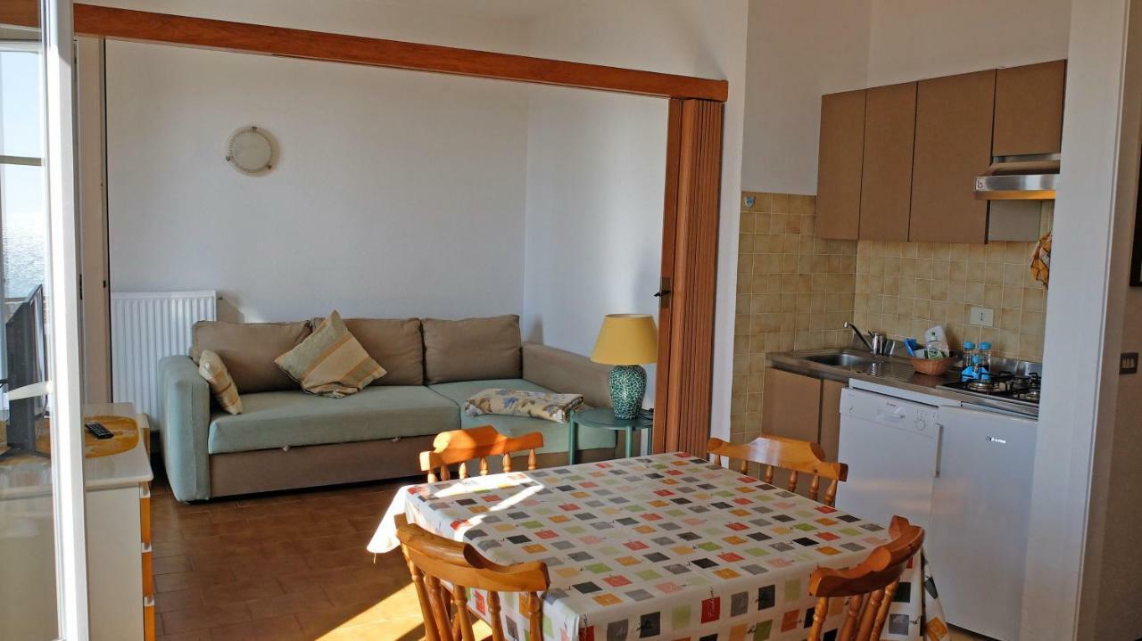 Appartamenti La Pineta Marina dʼMarina dʼAndora Exterior foto